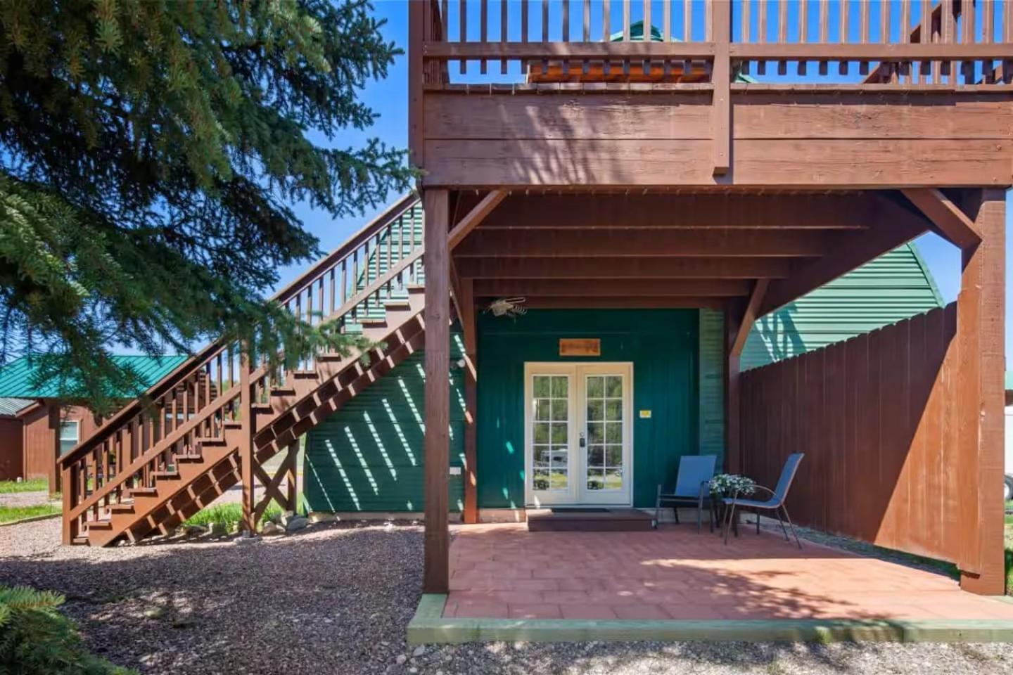 Sky Eco - Glacier General Store And Cabins Coram Exterior foto